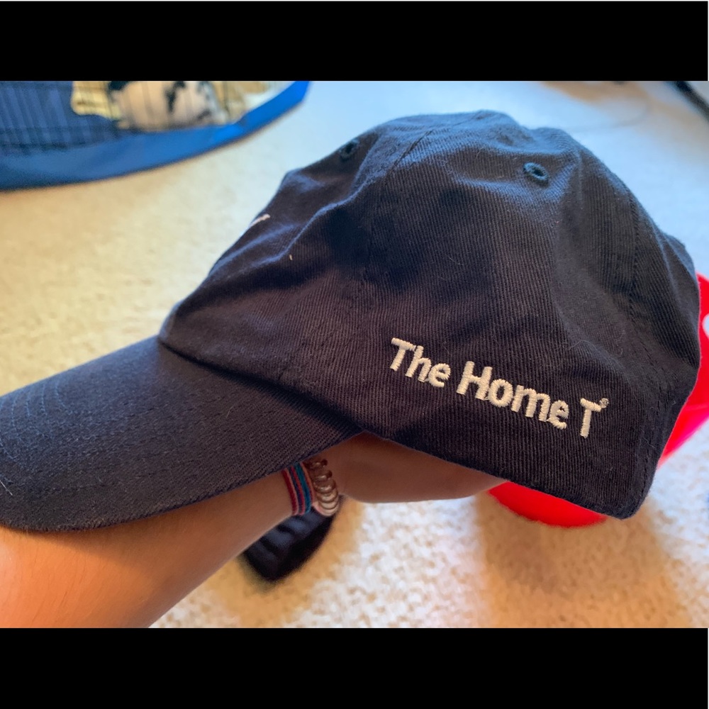 Hat - Picture 2 of 4